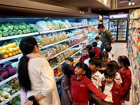 KG1 Supermarket Visit - 4