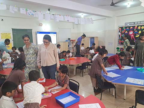 KG2 Learning Centres – Nouns - 5