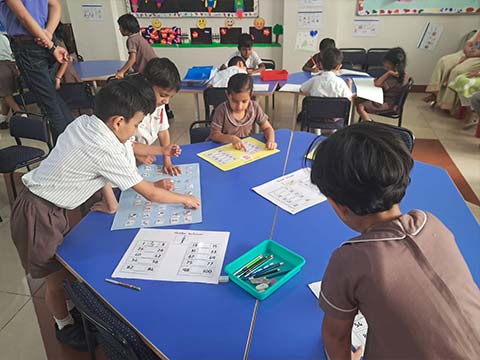 KG2 Learning Centres – Nouns - 7