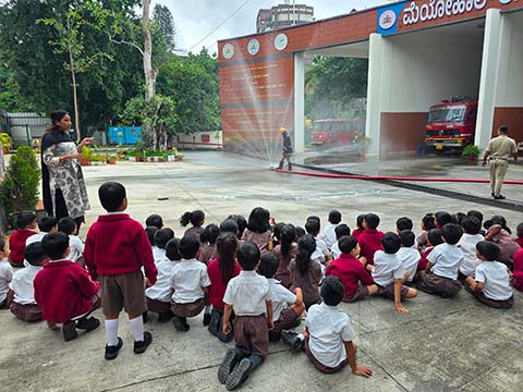 KG1 visit to the Fire Station - 3