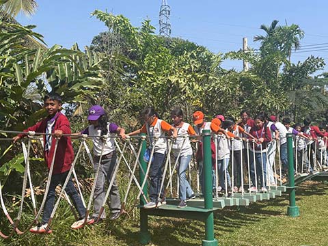 Grade 4 Field Trip - 13