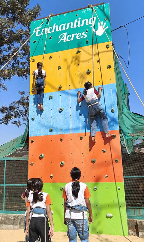 Grade 5 Field Trip - 12