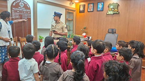 KG 1 Field trip to Police station - 3