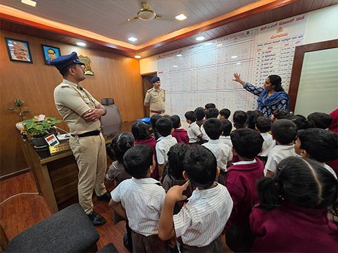 KG 1 Field trip to Police station - 6